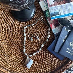 Genuine Natural Stone Agate Pendant Necklace and Sterling Silver Earrings Set